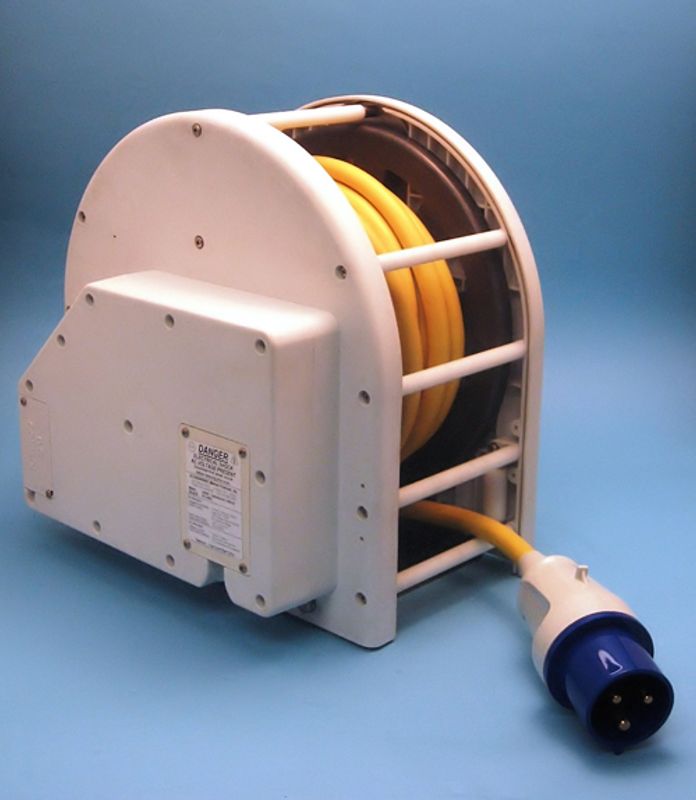 Cablemaster 25mtr. 16A 24V