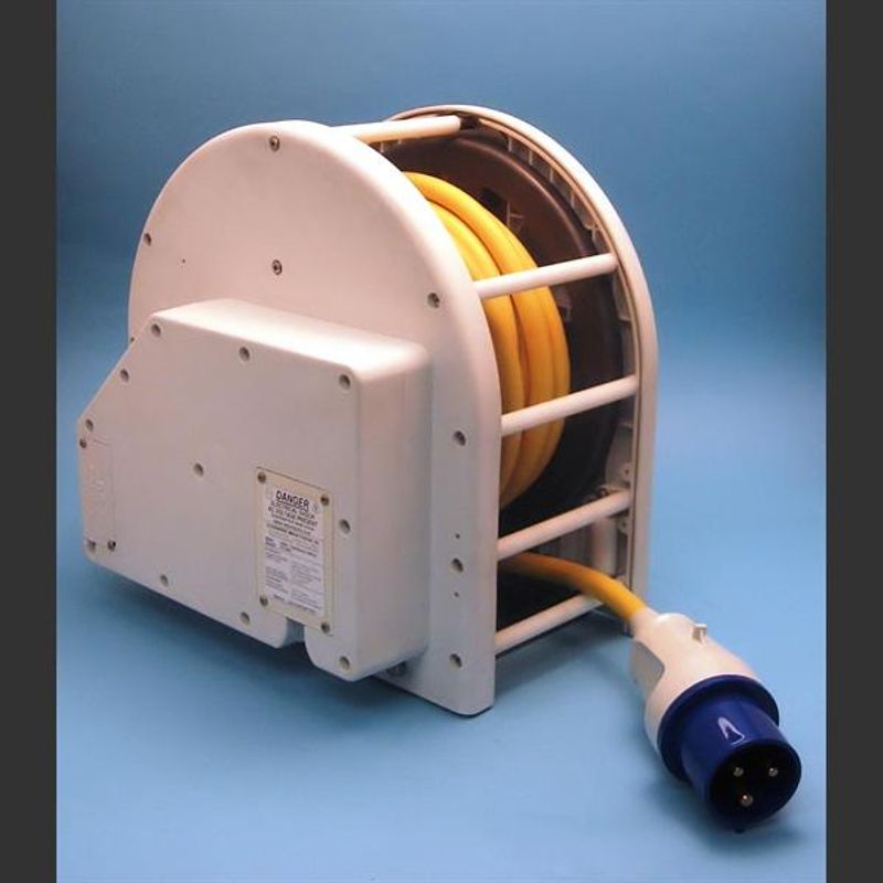 Cablemaster 15mtr. 32A 12V